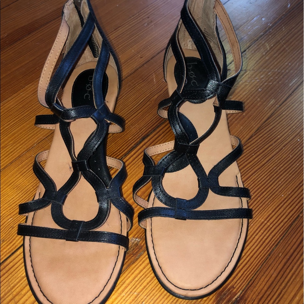 ~1in black strappy heels~
